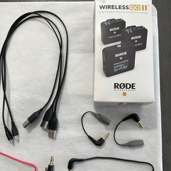 Rode Mic Wireless Go / (2) Smart Lav+/ (2) Sc3 / Sc11/ Dcs-1 Mount **BUNDLE** - Picture 6 of 7